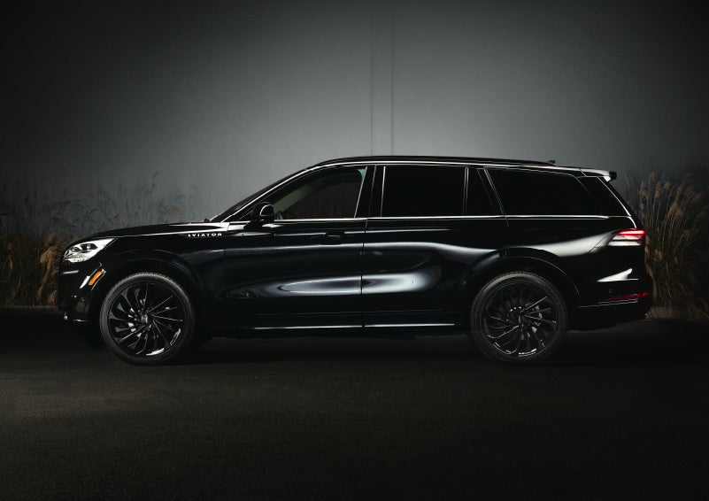 A 2024 Lincoln Aviator® SUV is shown in the Infinite Black exterior color | West Point Lincoln of Sugar Land in Houston TX